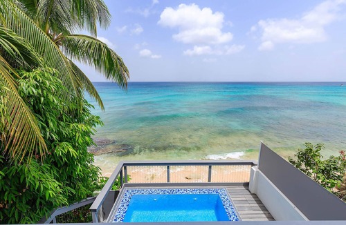 Prospect Villa | Imagine Villa- Clean & Modern Beachfront 4 bed with Penthouse