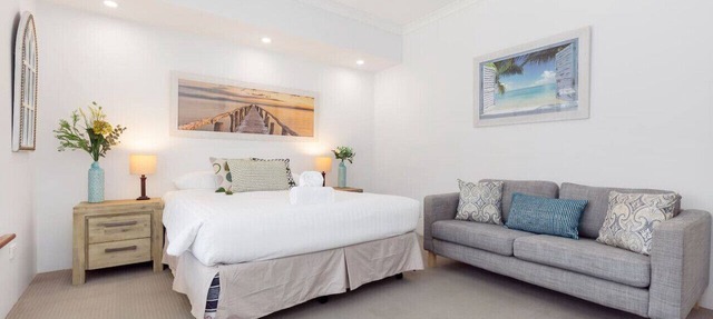 A3 - Modern Apt w/Free Parking + Private Bathroom in Connolly