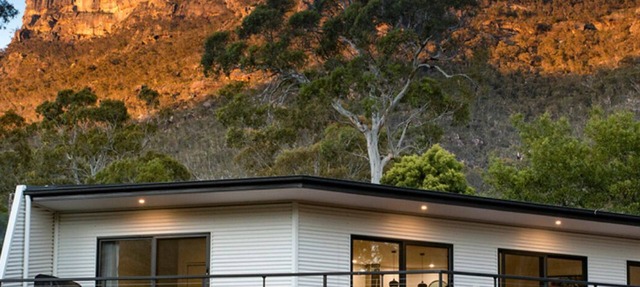 Golton in the Gap - Immerse yourself in the serenity of the Grampians landscape in Halls Gap