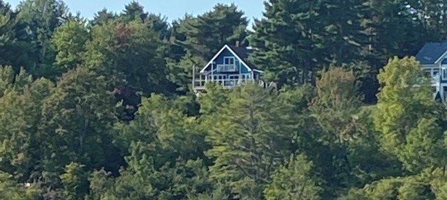 Lovely Oceanfront Cottage just outside Mahone Bay in Mahone Bay