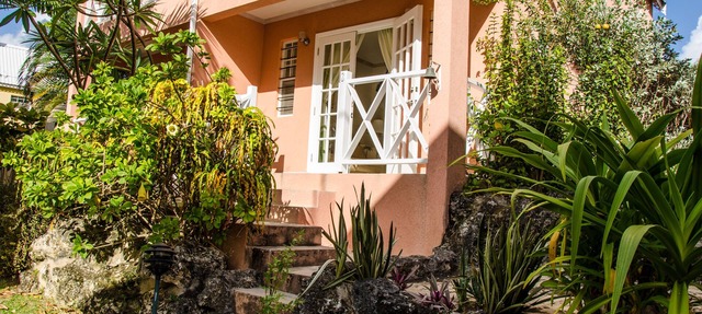 Luxurious self-catering villas available for short-term holiday rental in Prospect