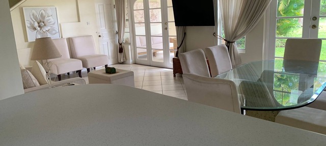 Luxury 3 br 3.5 bth townhouse in gated community in Welches St.
