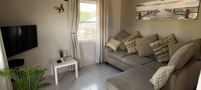 On the beautiful West Coast. Douglas, St. Peter, Barbados - Apt A in Douglas