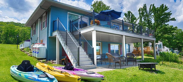 Southwest Sunrise: Perfect Family Retreat + Stunning Sunsets! in Honeoye
