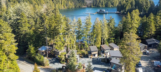 SS#7-Longboarder-Spring Cove, Terrace Beach, Sauna in Ucluelet