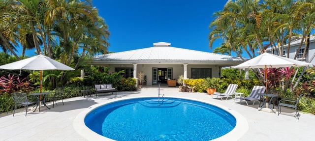 Stunning Family Villa with Private Pool Near Beach - Gibbs Glade Villa in Gibbes