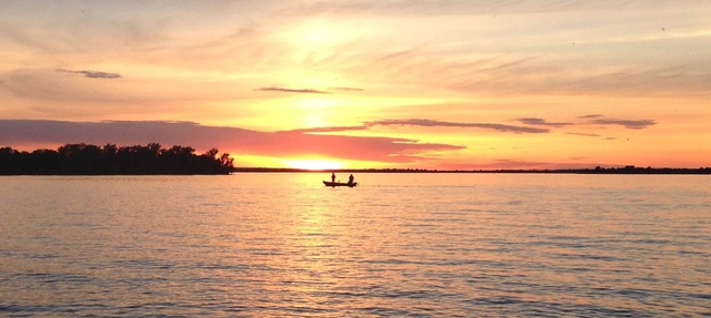 Stunning Sunsets, Gorgeous Lakefront, Beautiful Home in Isle La Motte