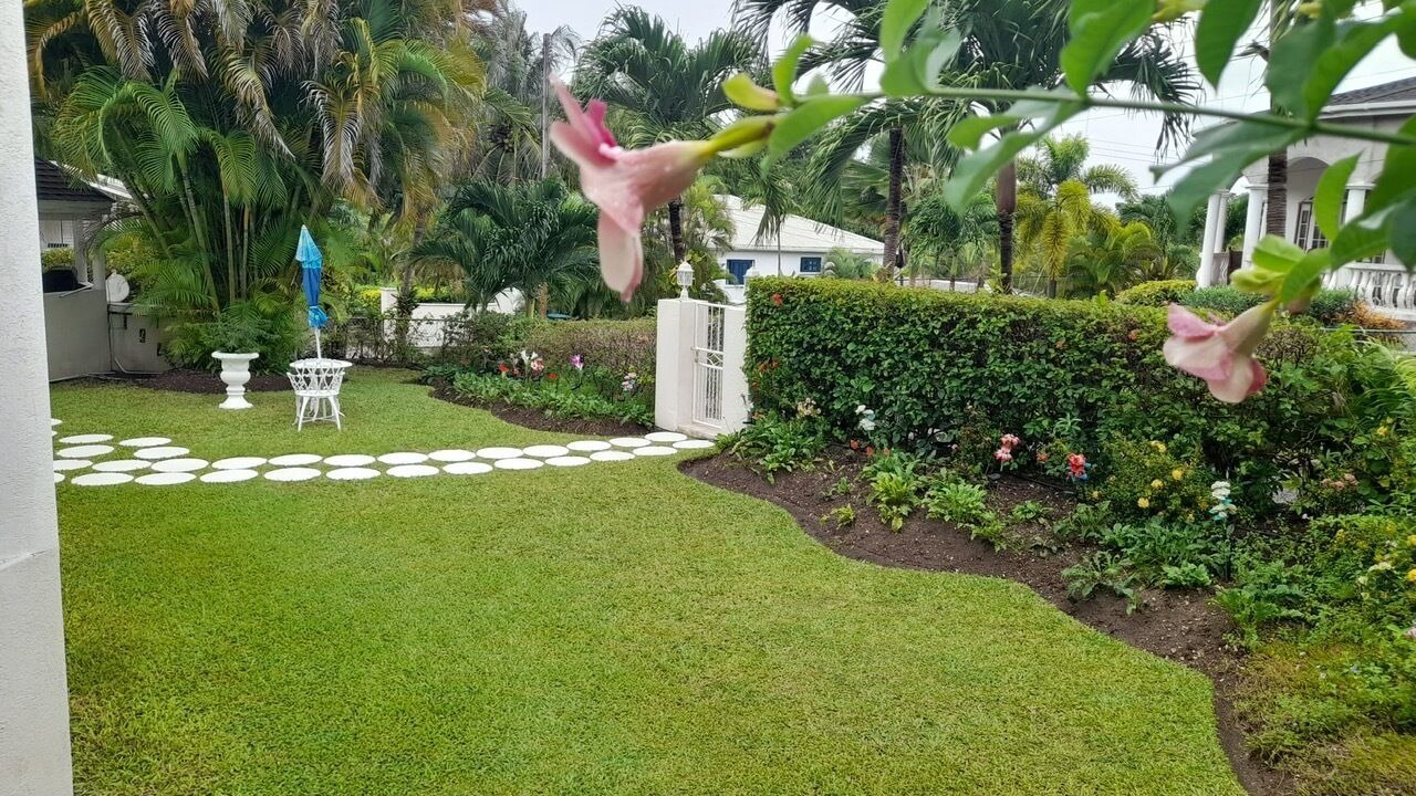 Photo of Outdoor in Lascelles