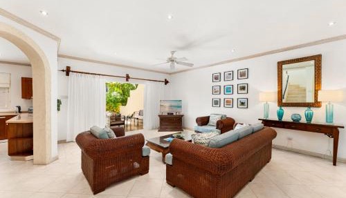 Blue Horizon Battaleys Mews Mullins Barbados in Saint Peter