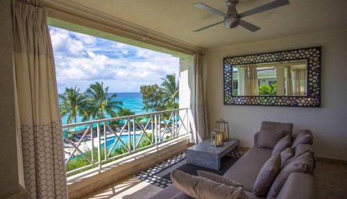 Designer Penthouse - Stunning Property with Amazing Views in Saint James